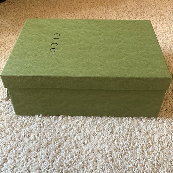 Large Gucci men’s sneakers box. 11 1/2”x16”. 6”Deep - Picture 3 of 6